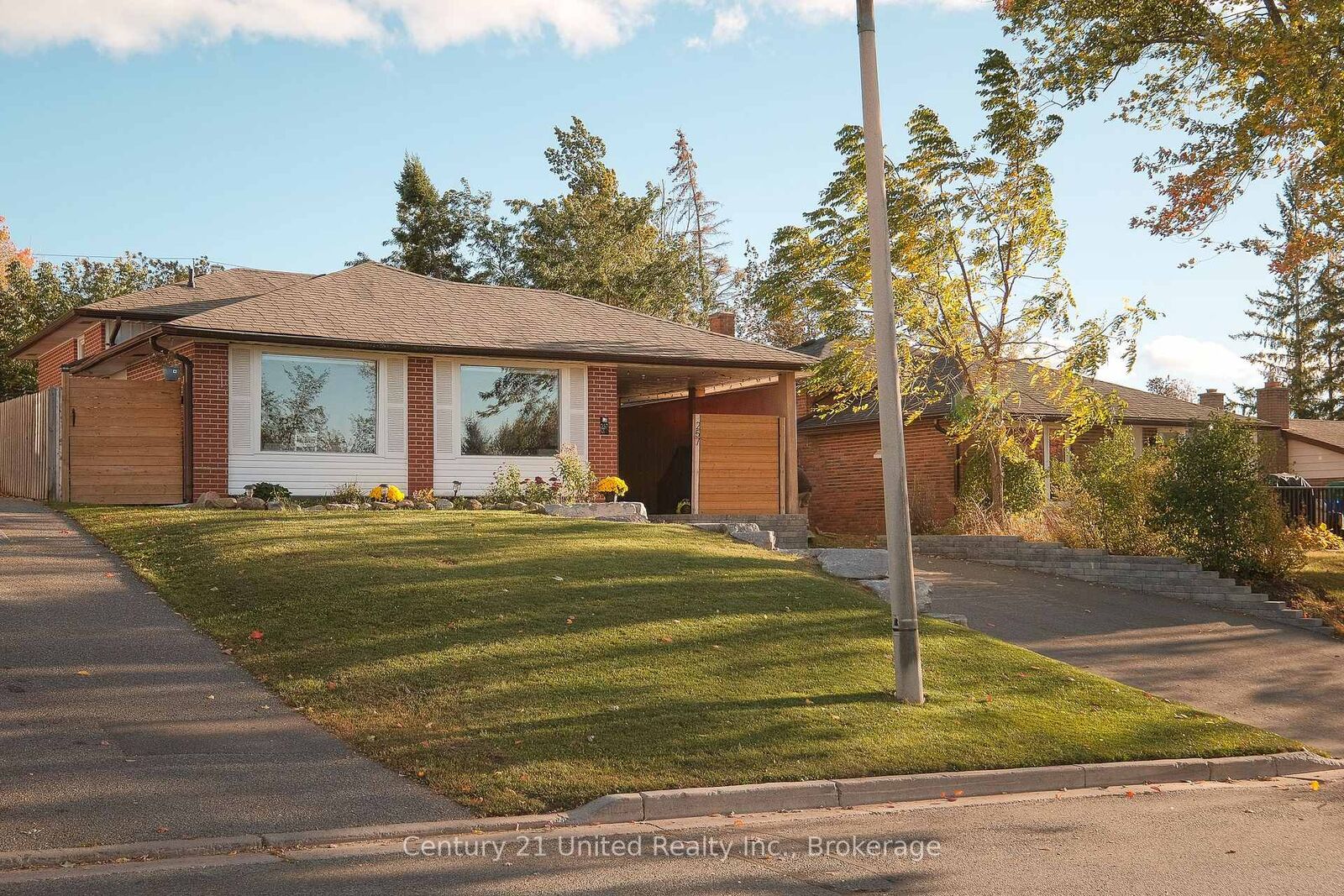 Property Photo:  257 Riverview Heights  ON K9J 1A9 