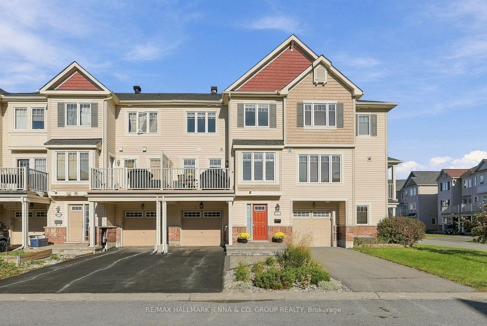 Property Photo:  2455 Nutgrove Avenue  ON K2J 0X5 