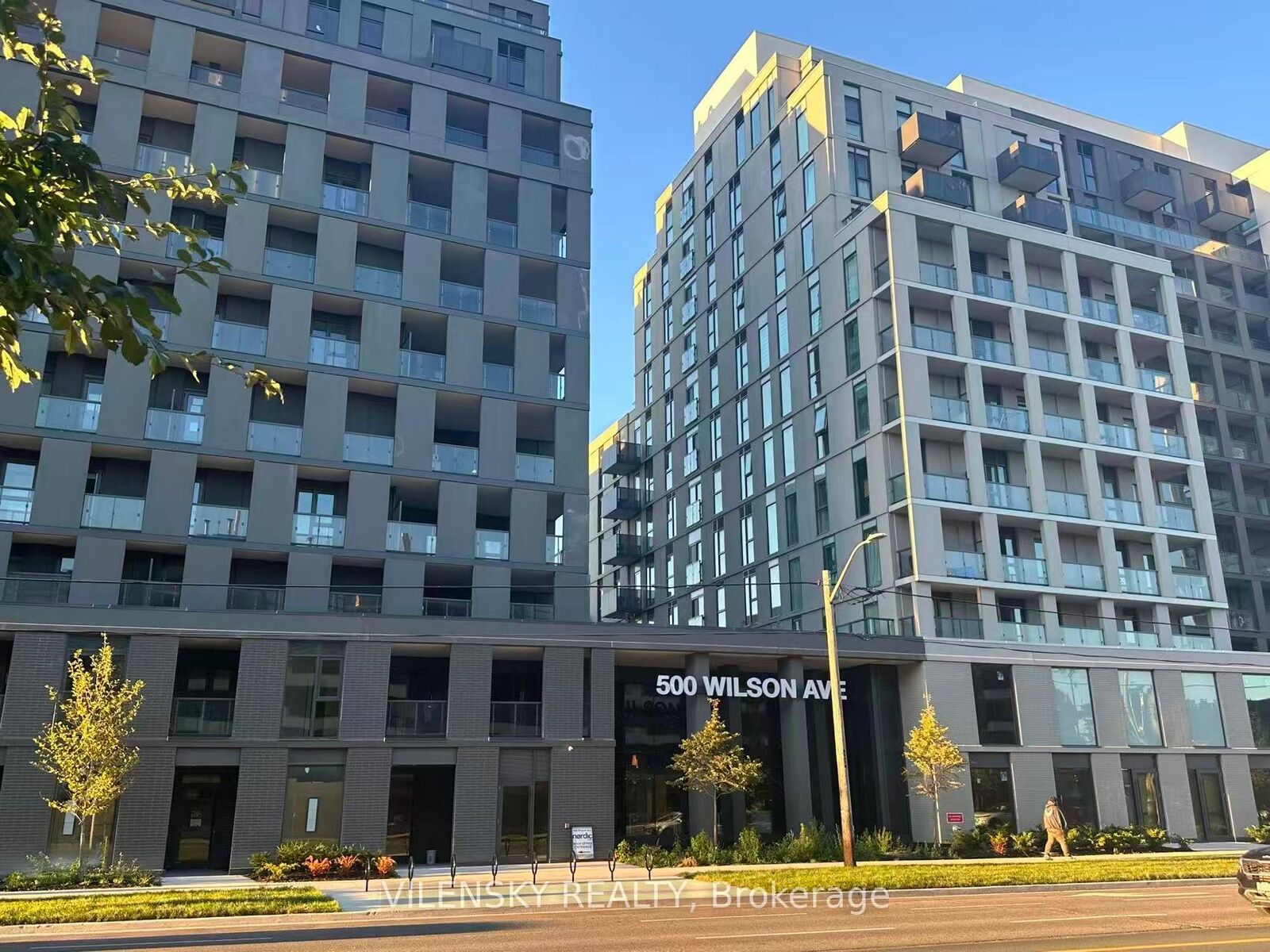 Property Photo: 500 Wilson Avenue 222 ON M3H 0E5