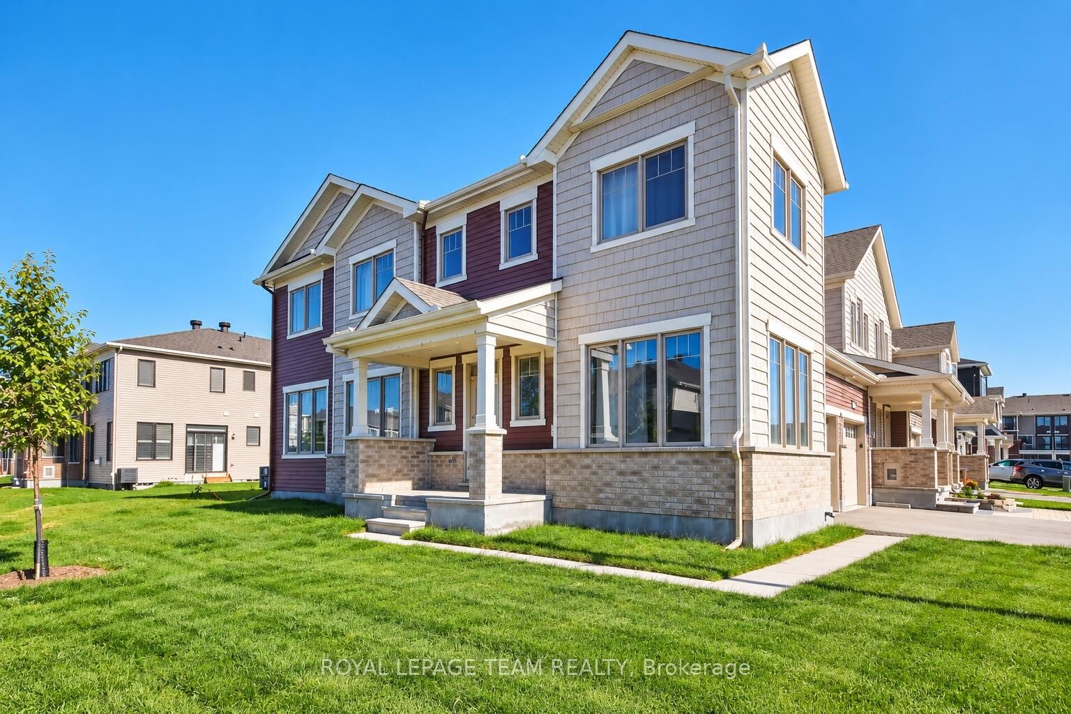 Property Photo:  221 Merak Way  ON K2J 6N7 