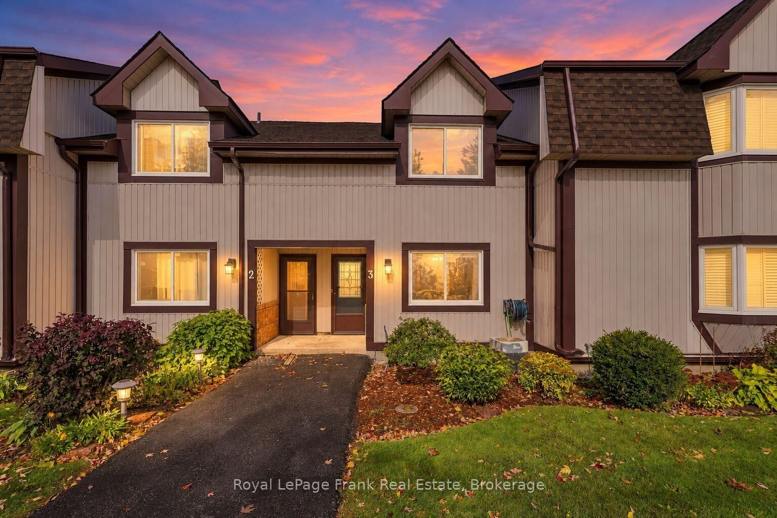 Property Photo: 21 Laguna Parkway 3 ON L0K 1B0