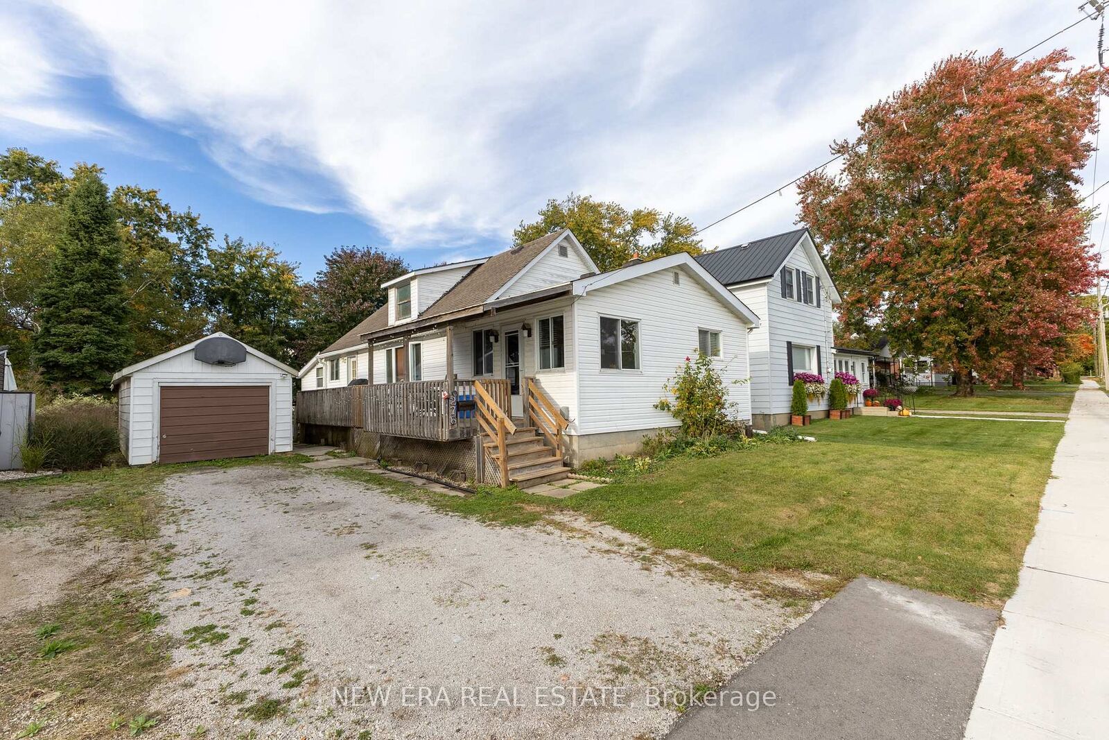 Property Photo: 276 Upper Queen Street Avenue ON N0M 2P0