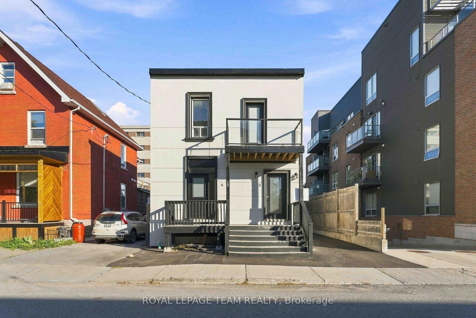 Property Photo: 13 Balsam Street C ON K1R 6W6