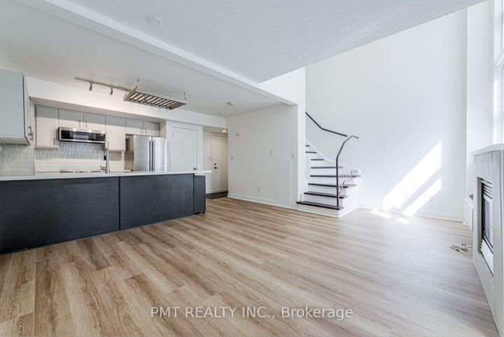 Property Photo:  21 Earl Street 124  ON M4Y 3C8 