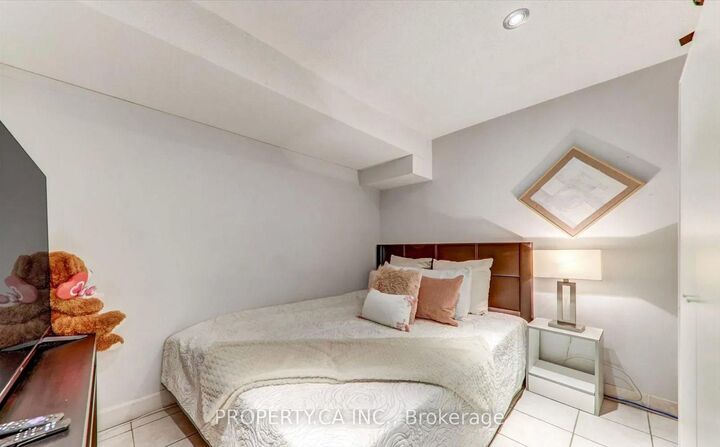 Property Photo:  78 Pennyhill Drive Basement  ON M1B 4J9 