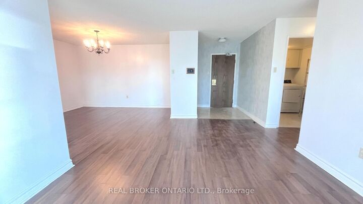 Property Photo: 333 Clark Avenue W 509 ON L4J 7K4