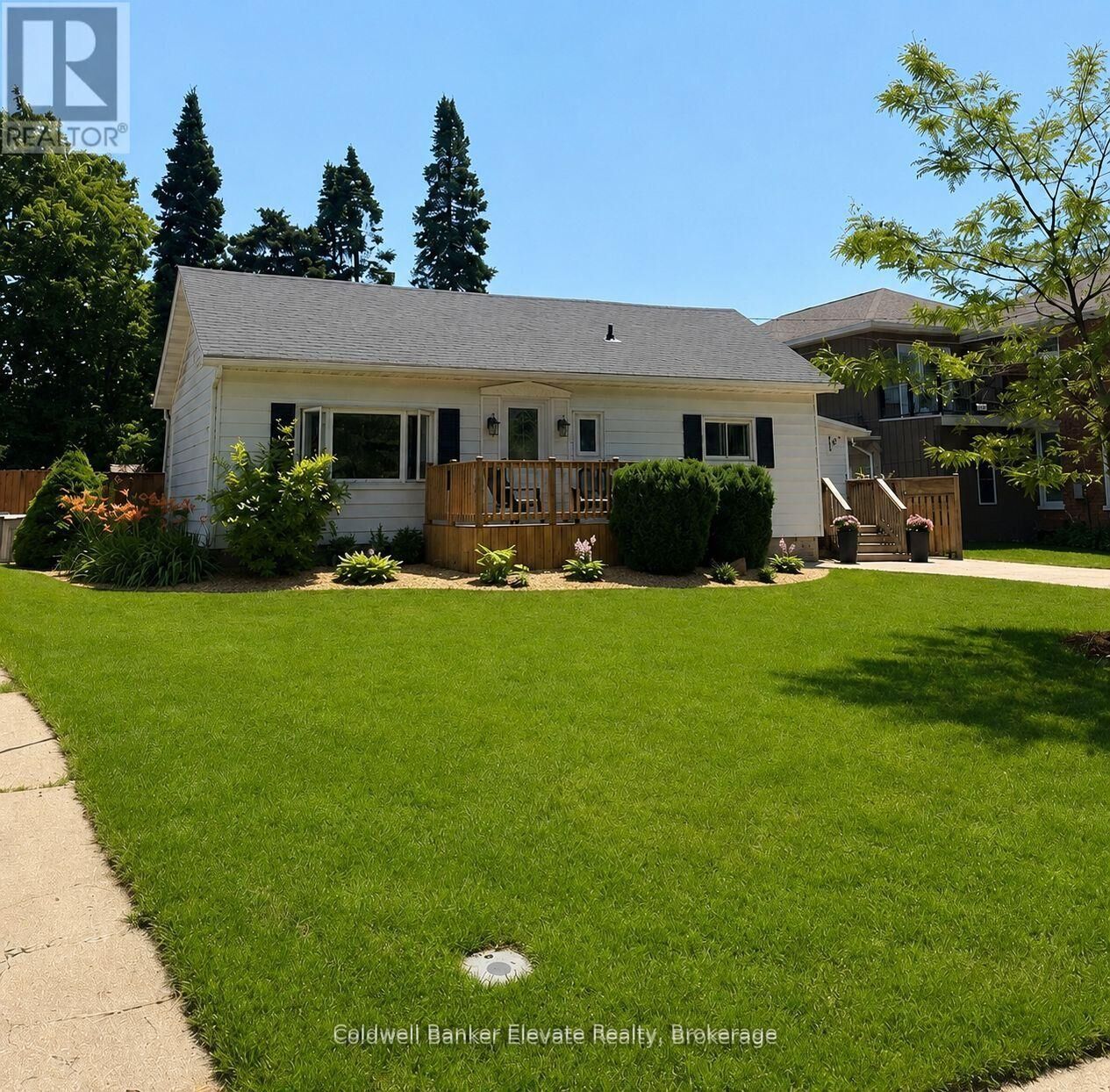 Photo de la propriété: 1625 5th Avenue E ON N4K 2S3