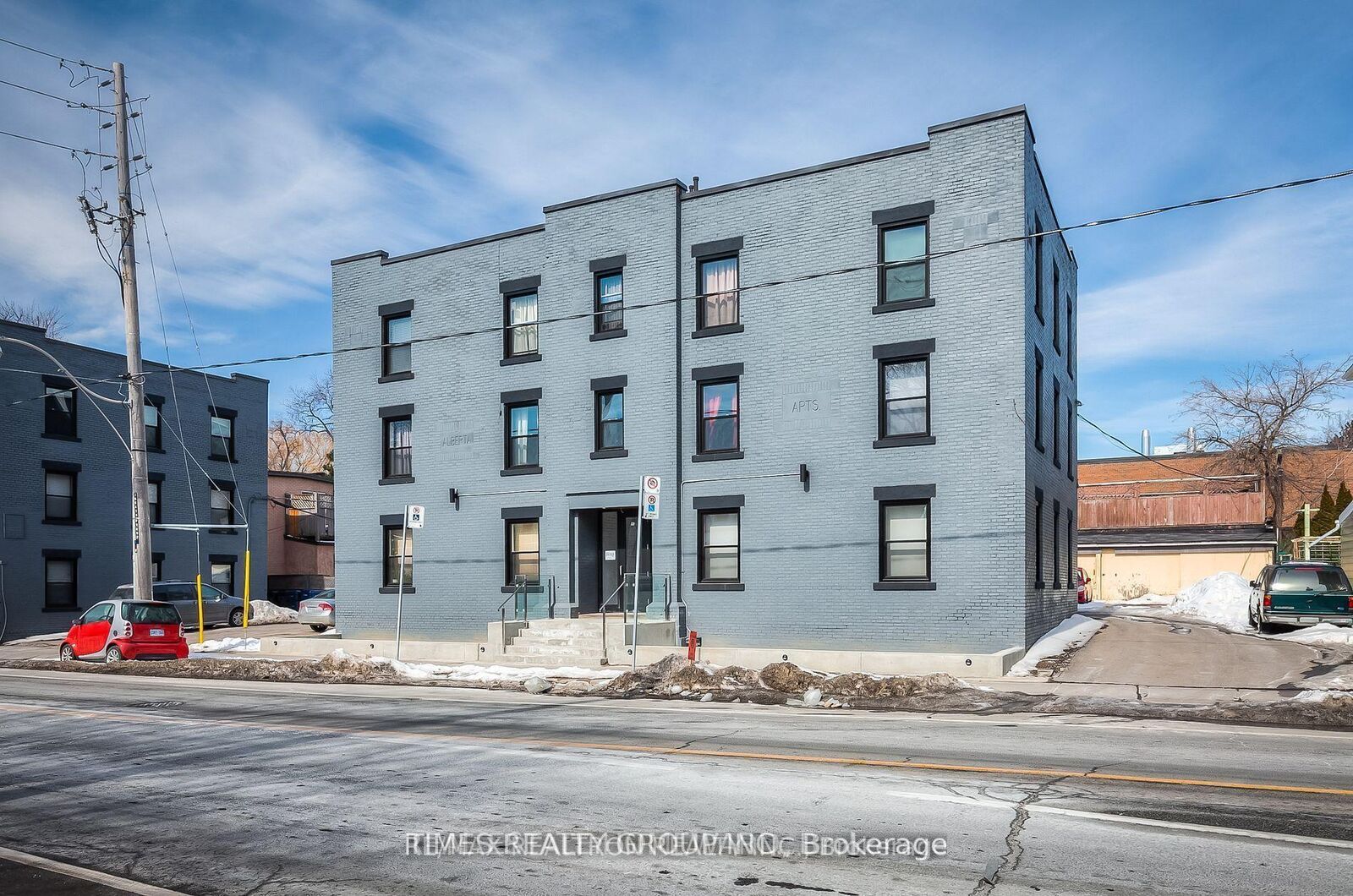 Property Photo:  1492 Dundas Street E 3  ON M4M 1S9 