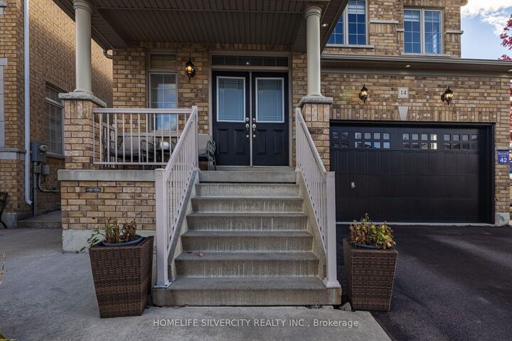 Property Photo:  14 Levendale Court  ON L6P 0K4 