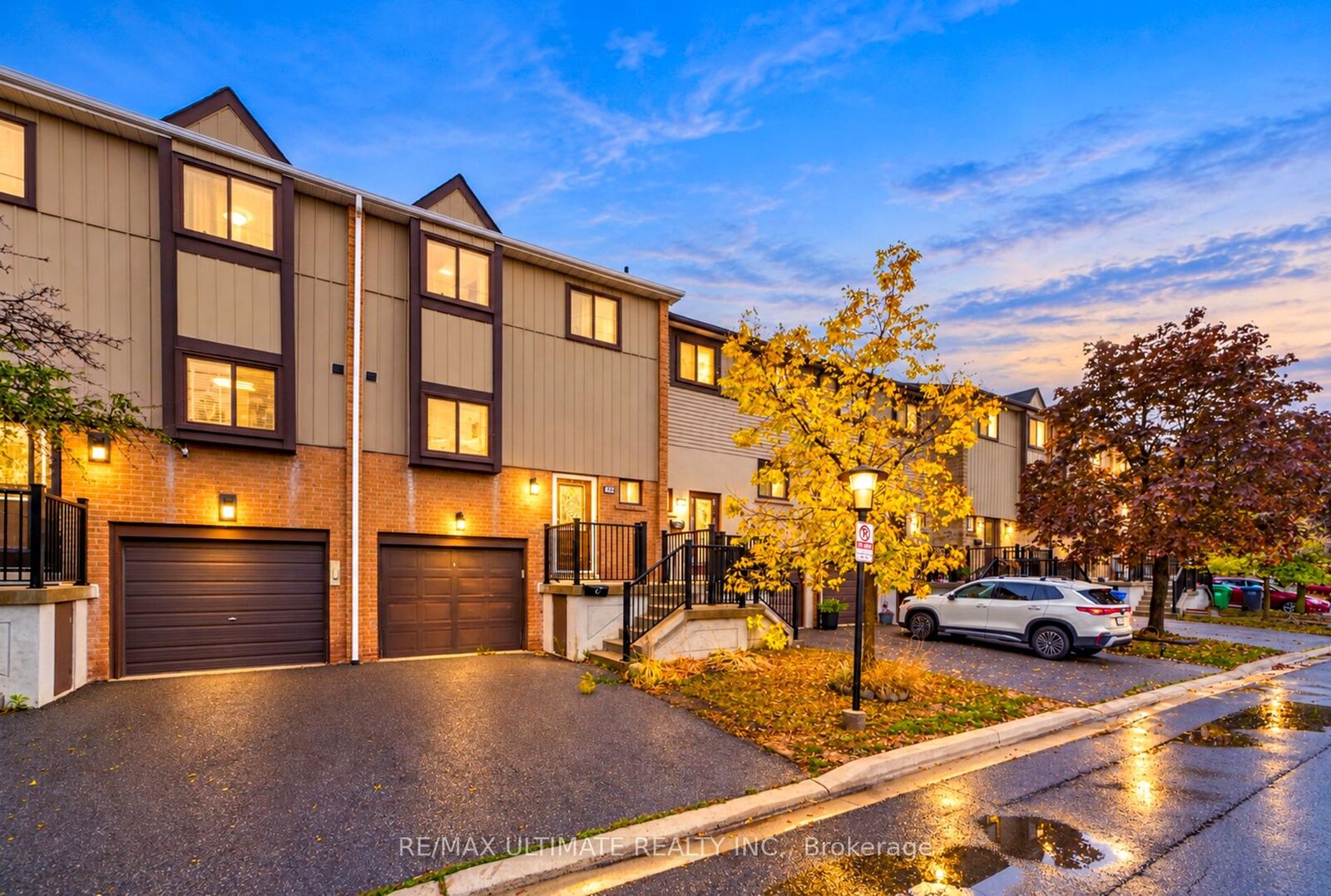 Property Photo:  122 Moregate Crescent 47  ON L6S 3K9 