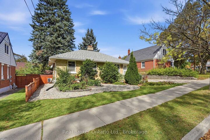 Photo de la propriété:  68 Emma Street  ON N1E 1T7 