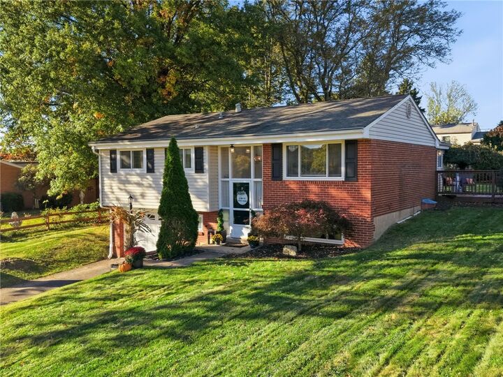 Property Photo:  4052 Crestwood Drive  PA 15044 