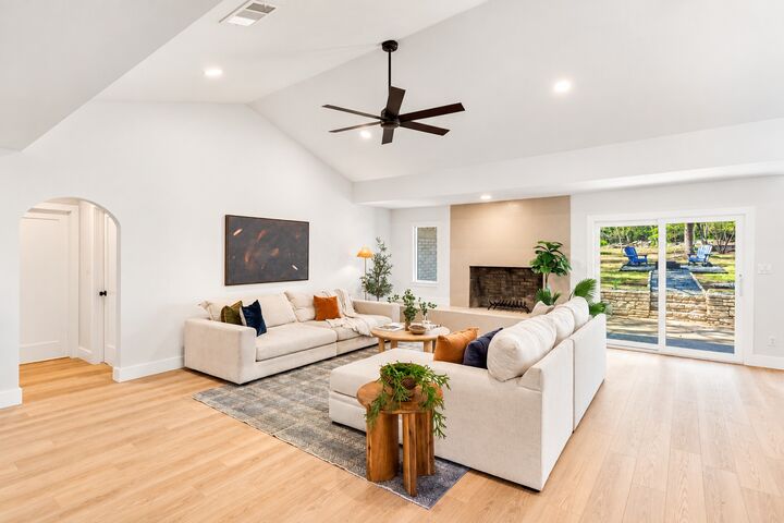 Property Photo: 5704 Parkwood Drive TX 78735