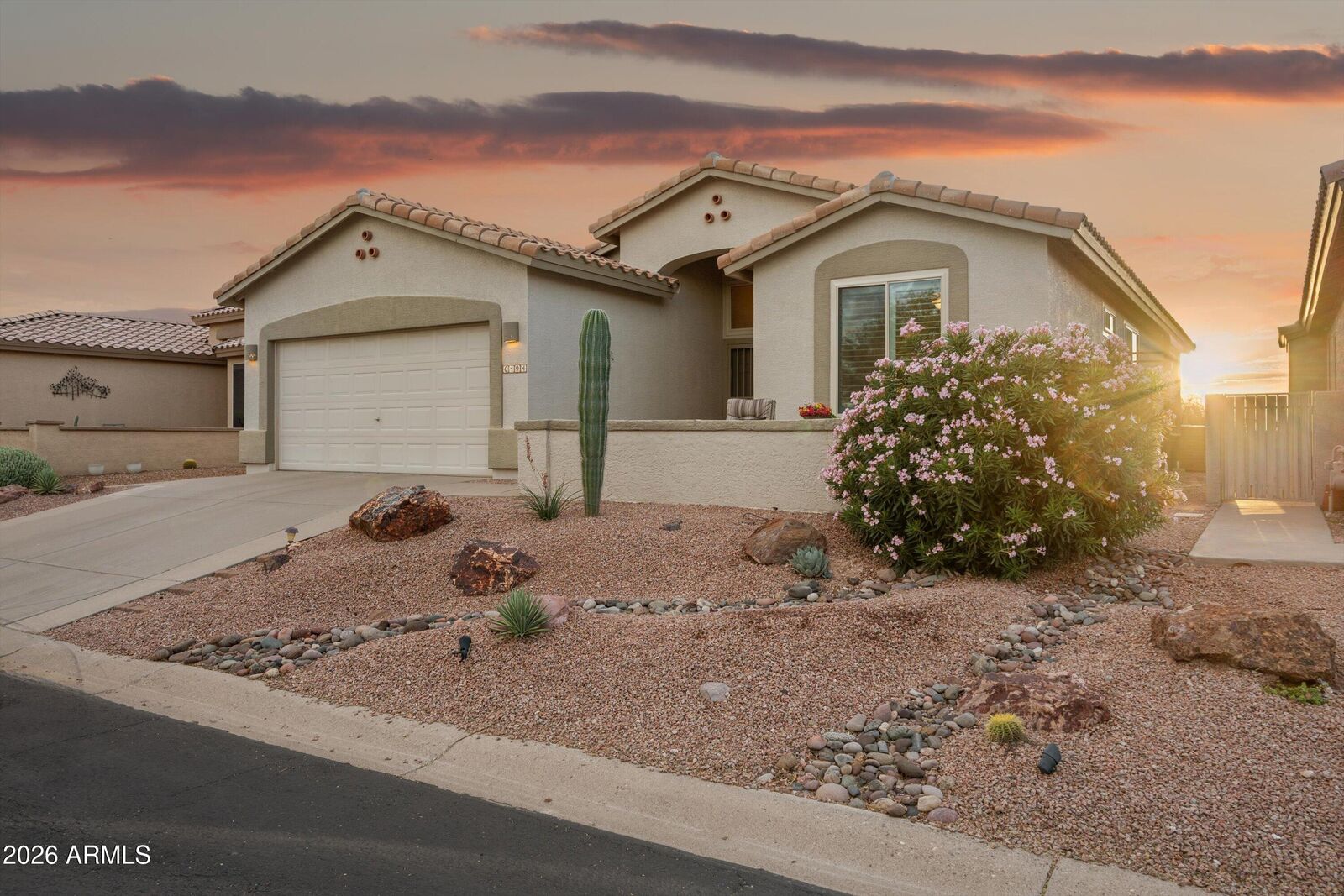 Property Photo: 6494 S Fairway Drive AZ 85118