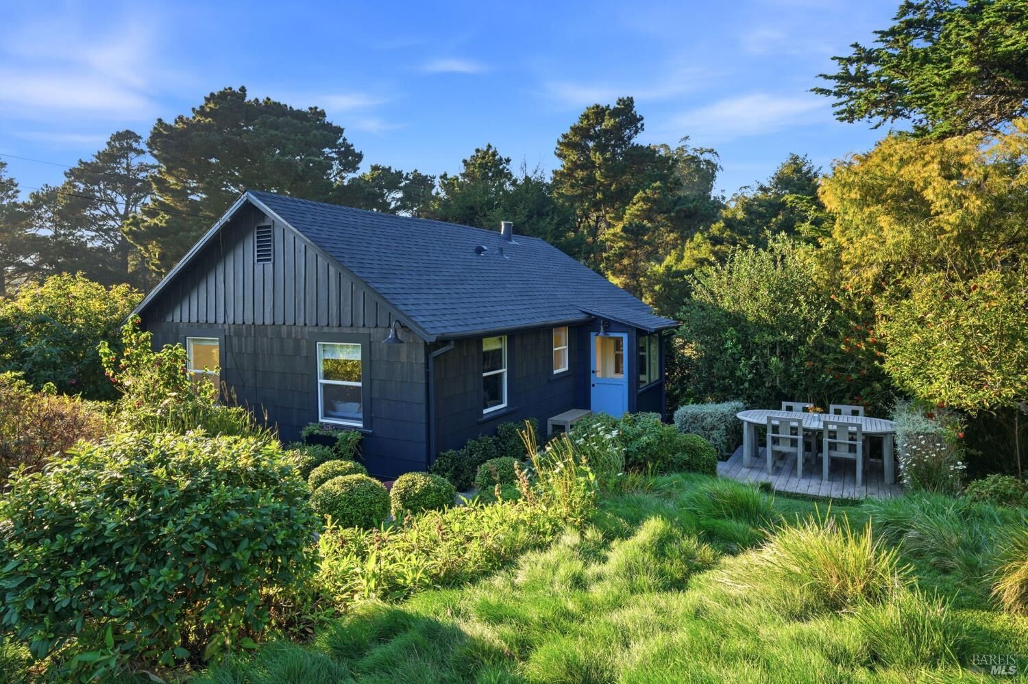 Property Photo:  398 Ocean Parkway  CA 94924 