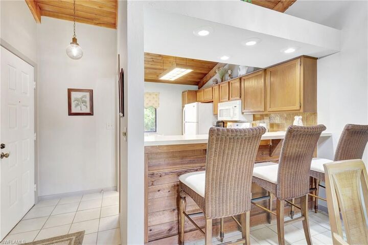 Property Photo:  2972 Kings Lake Blvd 2972  FL 34112 