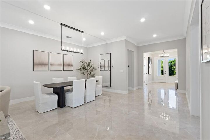 Property Photo: 240 Allamanda Way FL 34114
