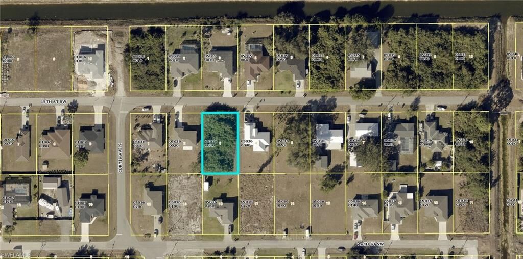 Property Photo: 4015 15th St SW FL 33976