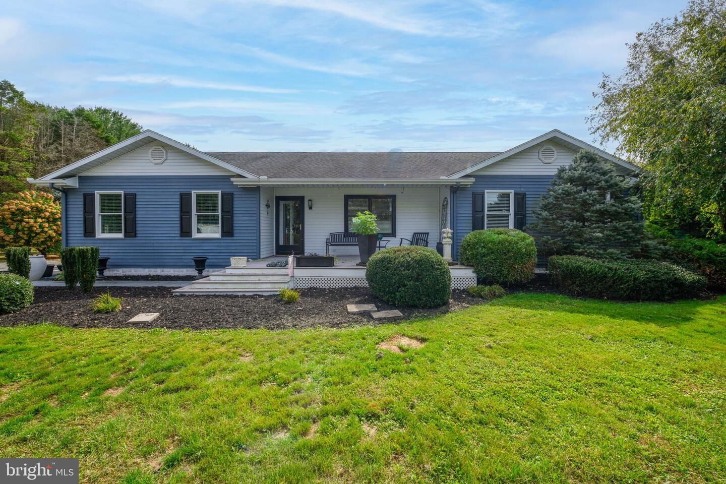 Property Photo: 14192 East Court DE 19956