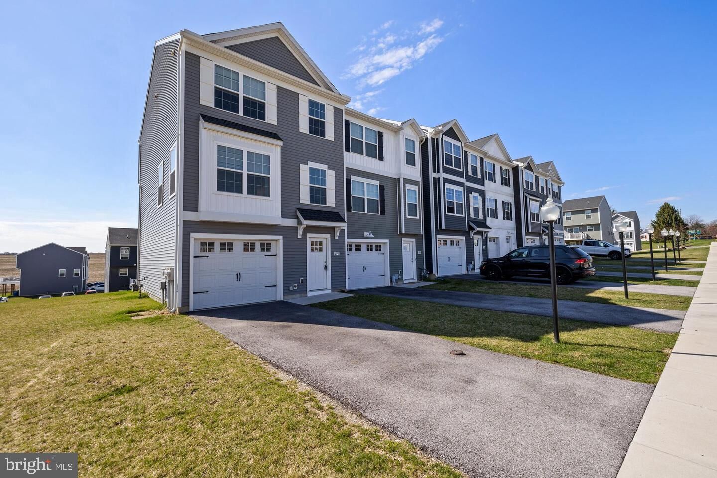 Property Photo: 907 Rising Sun Ln PA 17201