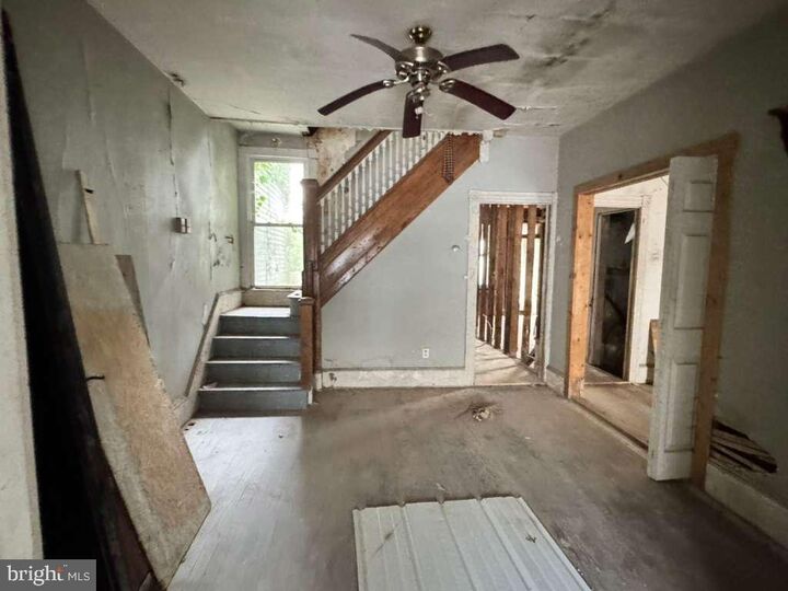 Property Photo:  330-332 S Shamokin Street  PA 17872 
