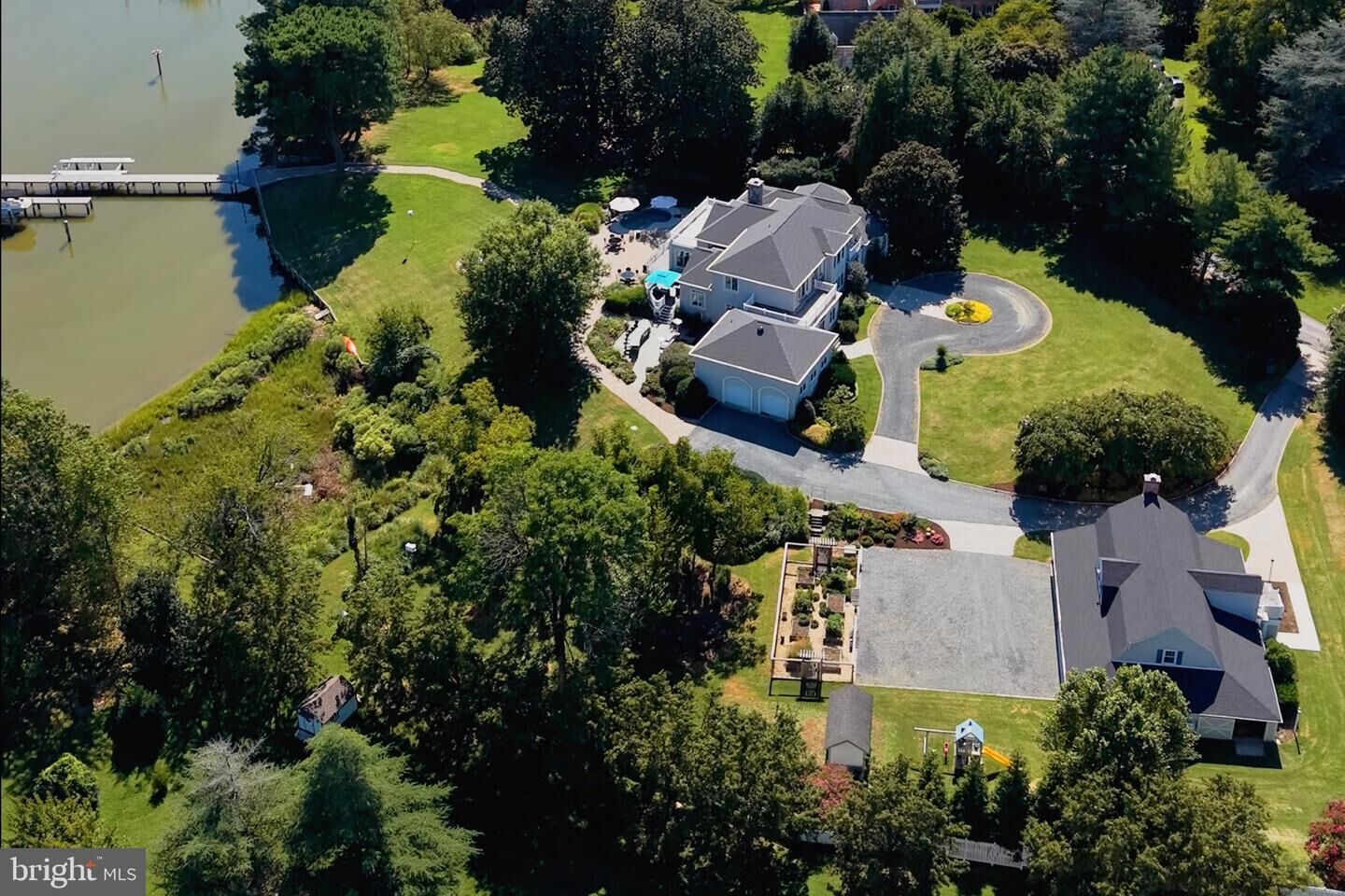 Property Photo: 215 Alynn Way MD 21658