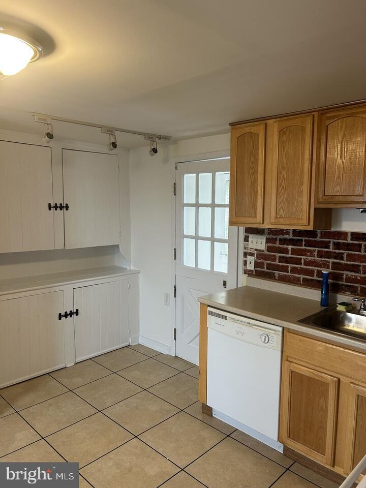 Property Photo:  207 N Main Street  DE 19733 