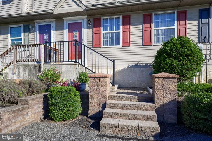 Property Photo: 228 Quaking Aspen Lane PA 17547