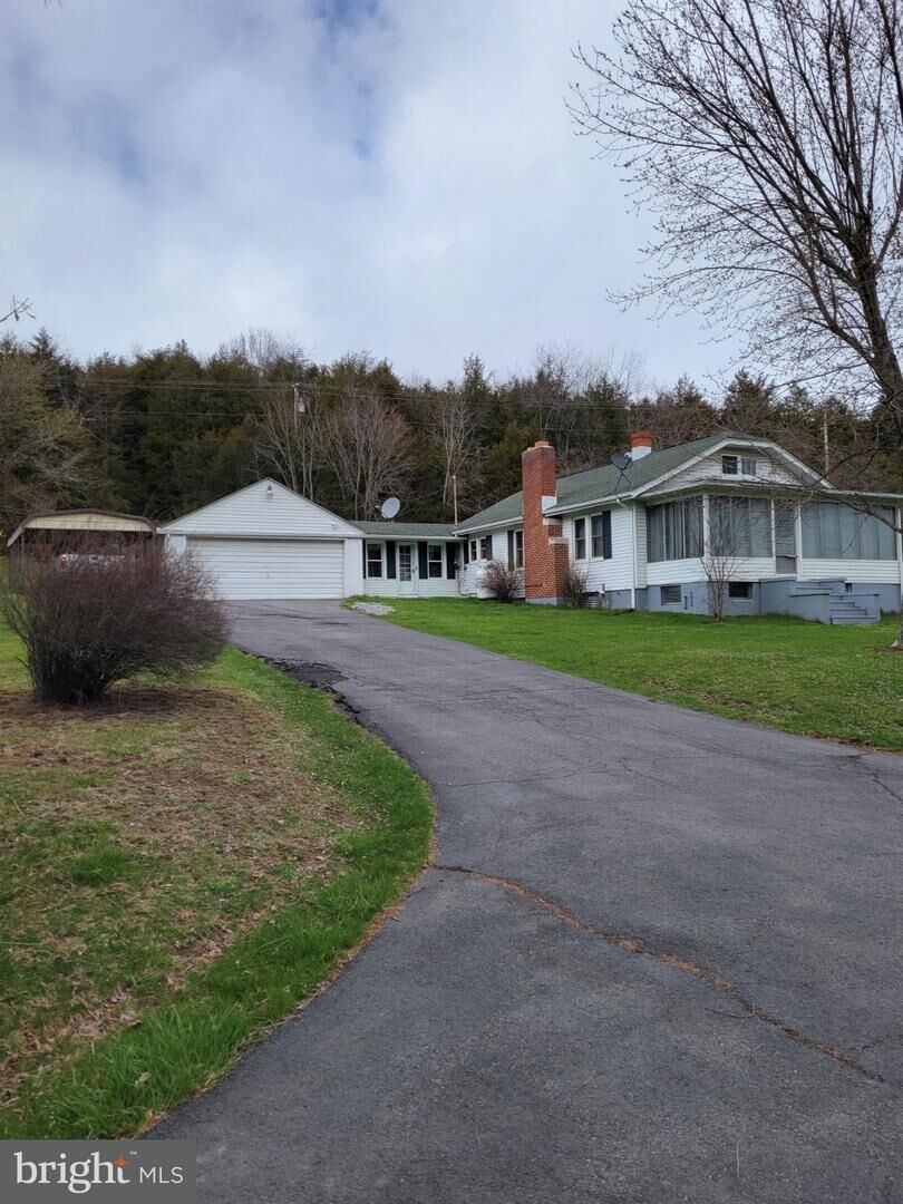 Property Photo: 19712 Northwestern Pike WV 26761