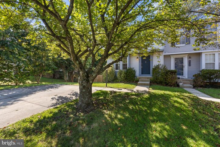 Property Photo: 806 Lilac Court MD 21113