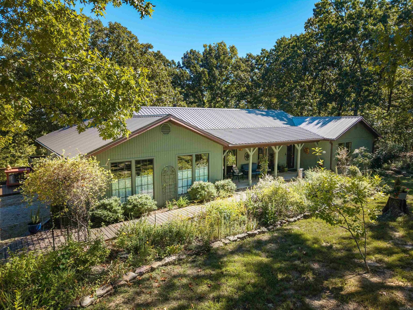 Property Photo:  1869 Rocky Ridge Road  AR 72653 