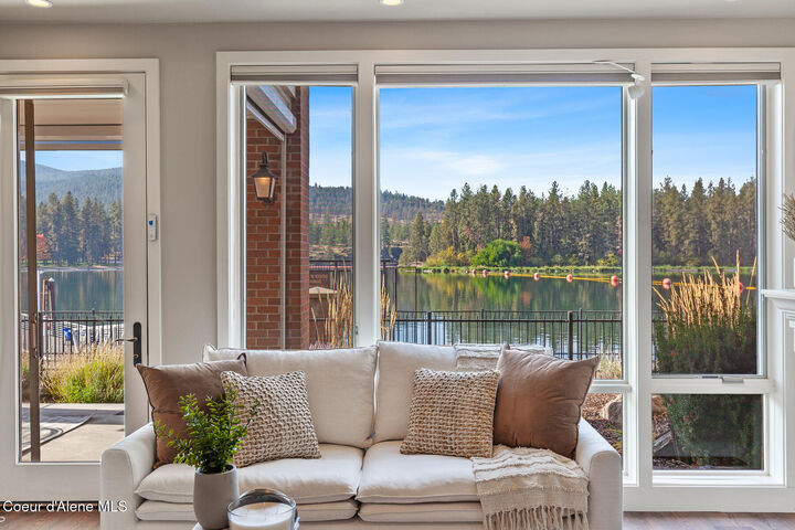 Property Photo: 415 W Waterside Dr 102 ID 83854