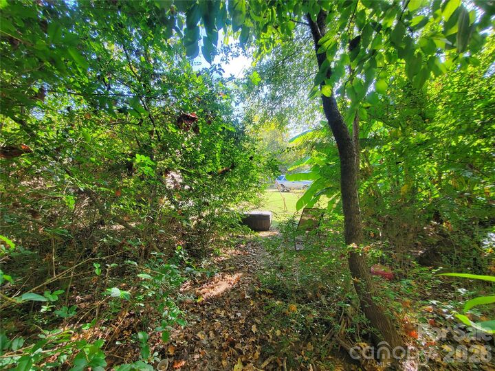 Property Photo: 4715 Needmore Road 3 NC 27013