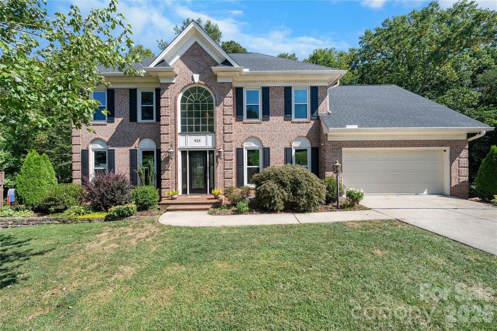 Property Photo:  925 38th Avenue NE  NC 28601 