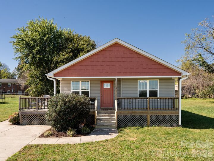 Property Photo:  33 Sherman Meadows Drive  NC 28726 