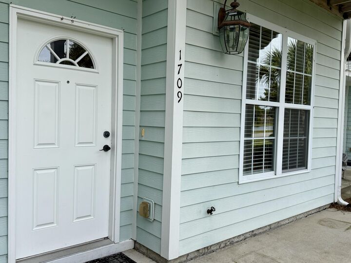 Property Photo:  1709 Brittlebush Lane  SC 29455 