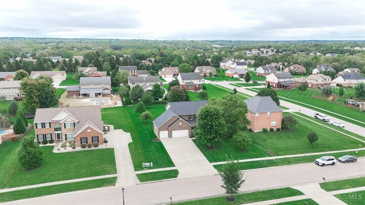 Property Photo: 6654 Bluewood Knoll OH 45011