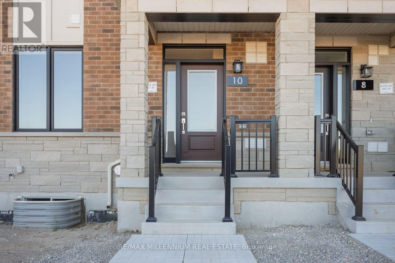Property Photo:  10 Thornbird Crescent Main  ON L6V 3N5 