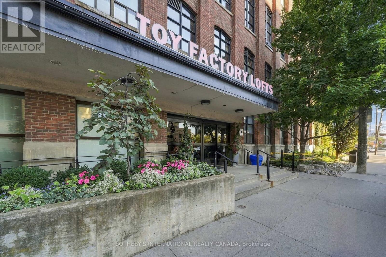 Property Photo:  43 Hanna Avenue 103  ON M6K 1X1 