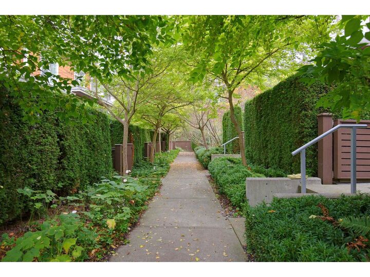 Property Photo:  15918 Mountain View Drive 8  BC V3Z 0P8 