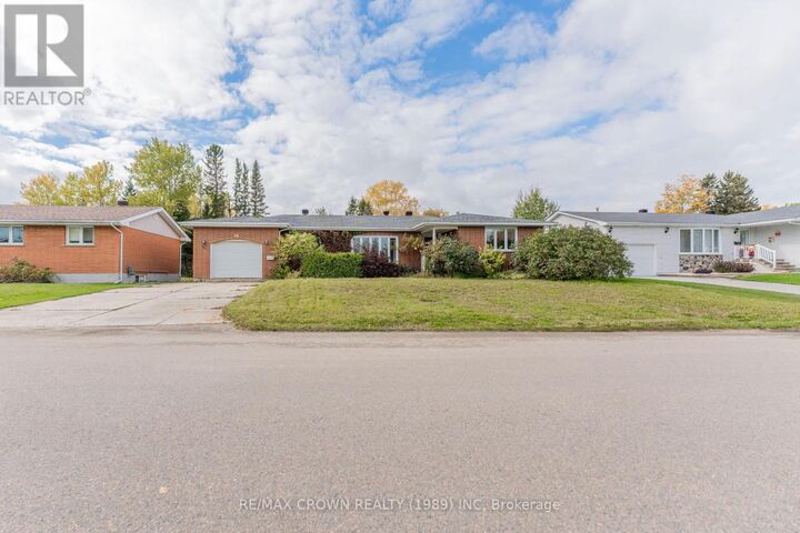 Property Photo:  14 Kennedy Avenue  ON P5N 1M2 