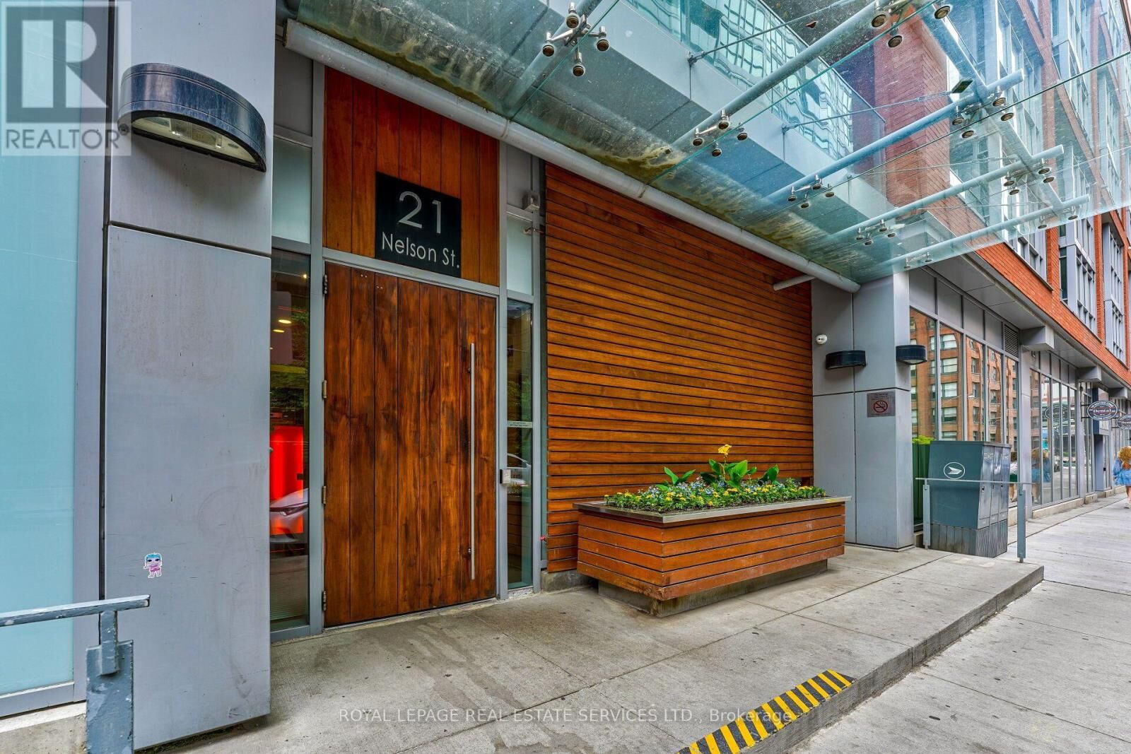 Property Photo: 21 Nelson Street 430 ON M5V 3H9