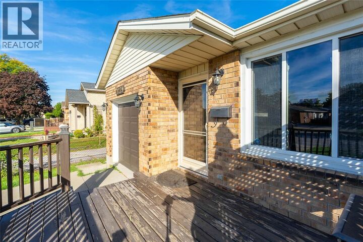 Property Photo:  1279 Thistledown Avenue  ON N7S 5A8 