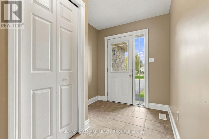 Property Photo:  12 Red Oak Drive  ON K0G 1J0 