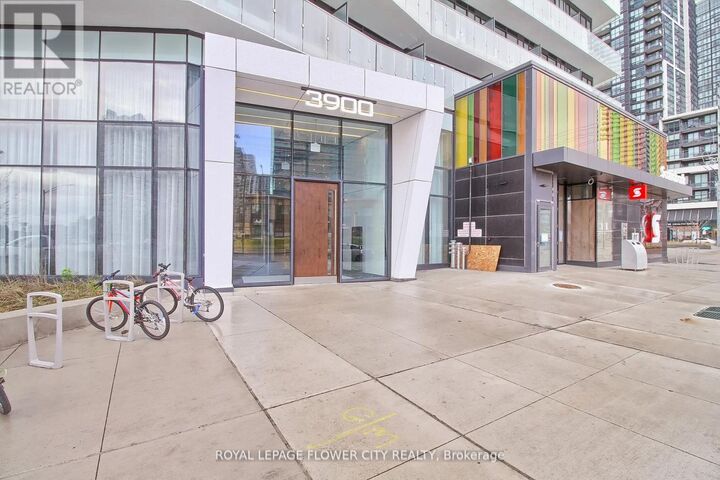Property Photo: 3900 Confedration Parkway 5704 ON L5M 0M3
