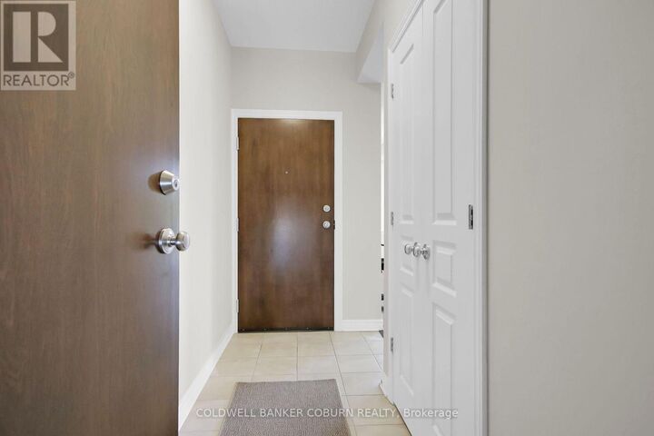 Property Photo:  34 Tadley Private C  ON K2J 2T3 