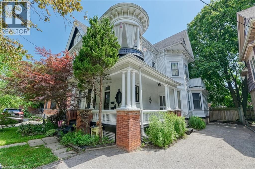 Property Photo:  73 Sherman Avenue South Main  ON L8M 2P8 