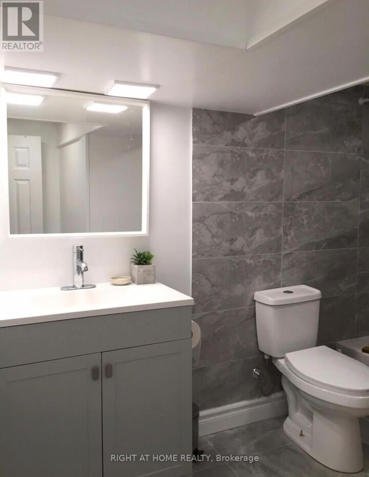 Property Photo:  96 Simcoe Street Lower Unit  ON L0K 1A0 