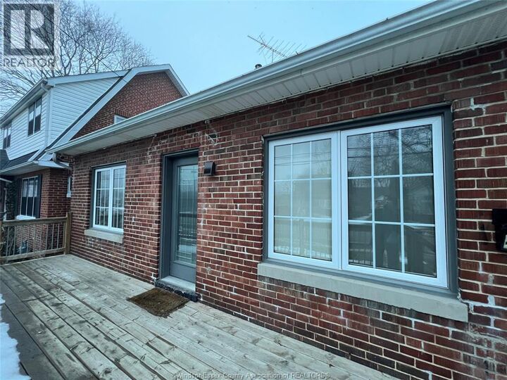 Property Photo: 41 Alexandra Room 1 ON N7M 1X9