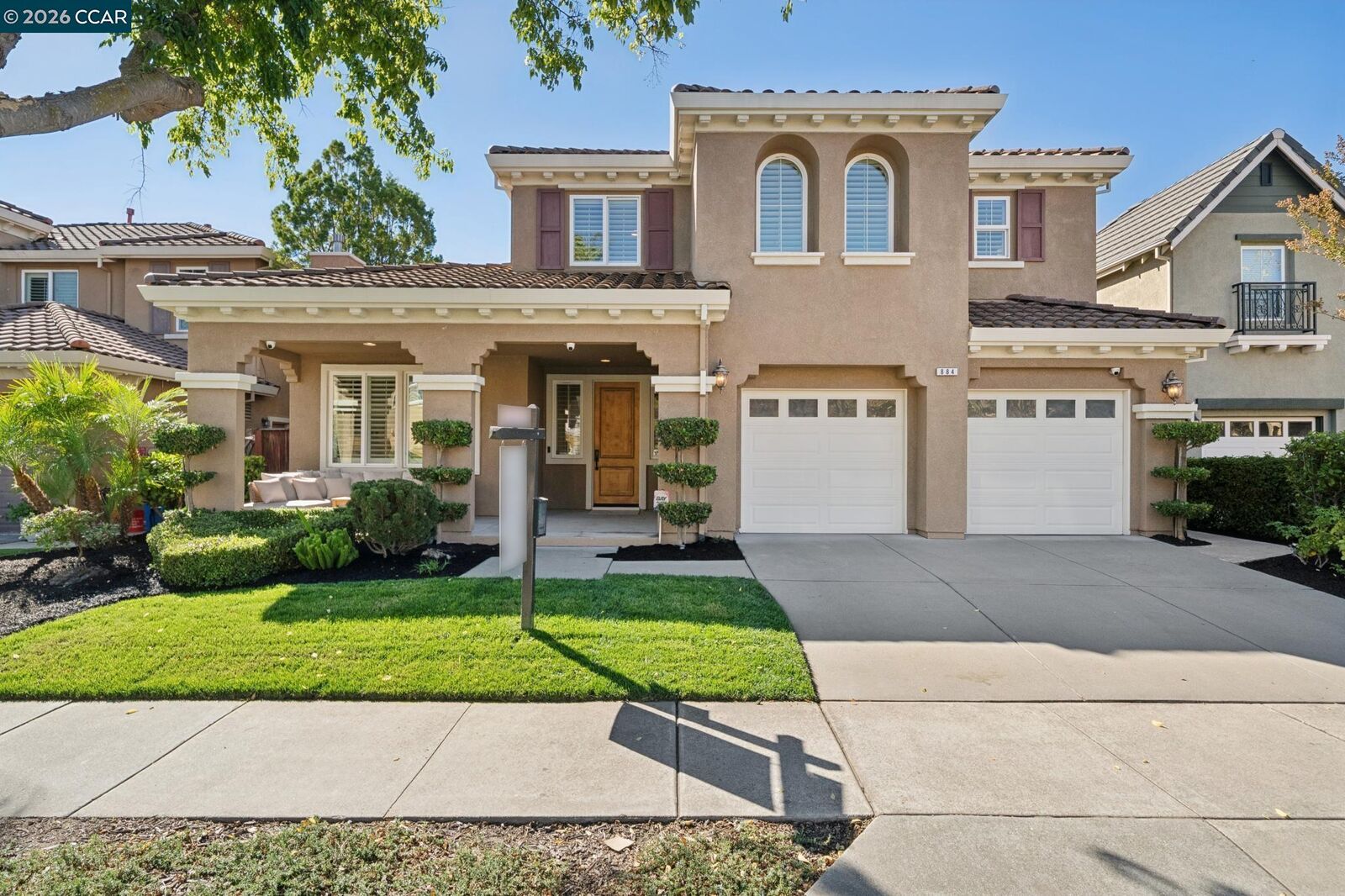 Property Photo:  884 Bandol Way  CA 94582 